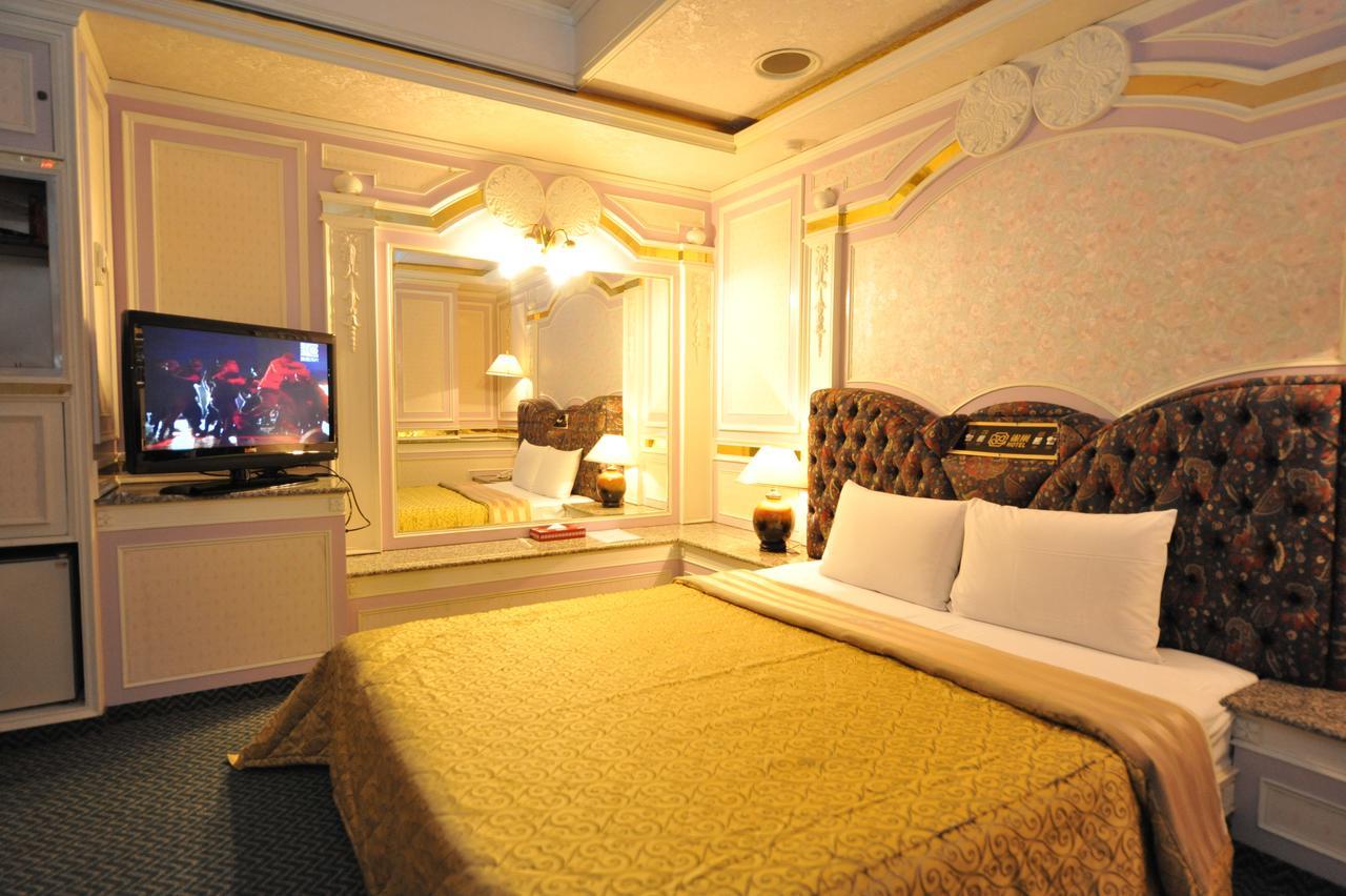 Cyue Chao Hotel Taoyuan Exteriör bild