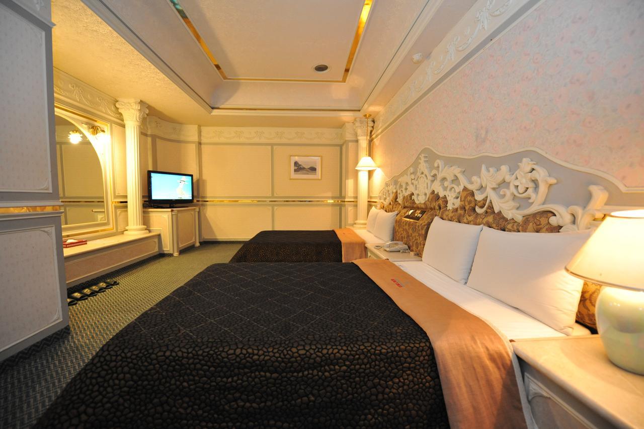 Cyue Chao Hotel Taoyuan Exteriör bild